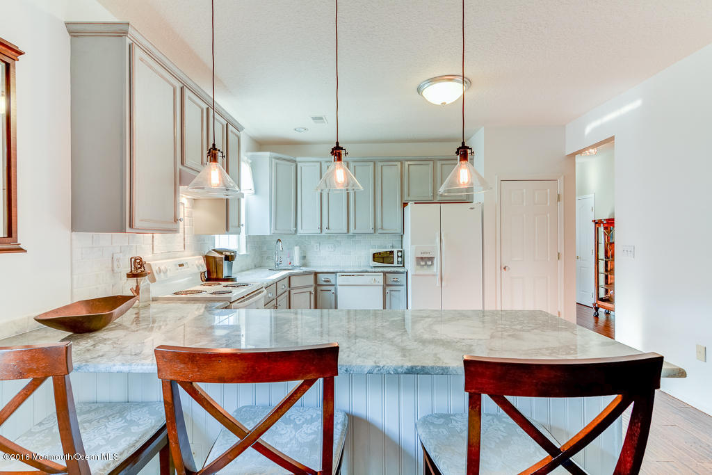 2568 Collier Road Manasquan, NJ 08736 - Photo 11 of 31 0011__SMALL