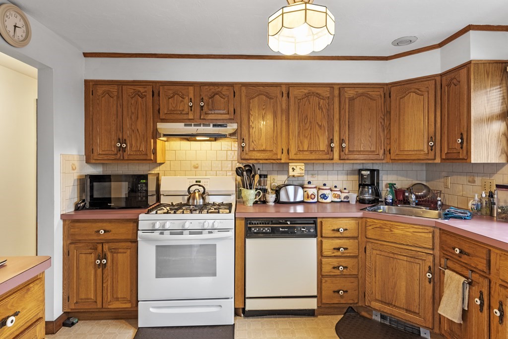 64 Beach Road Revere, MA 02151 - Photo 15 of 25 Gallery Image 15