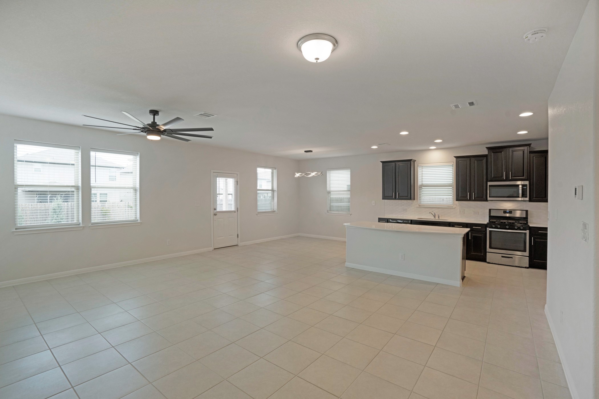 148 Brady Creek Way Leander, TX 78641 - Photo 7 of 40