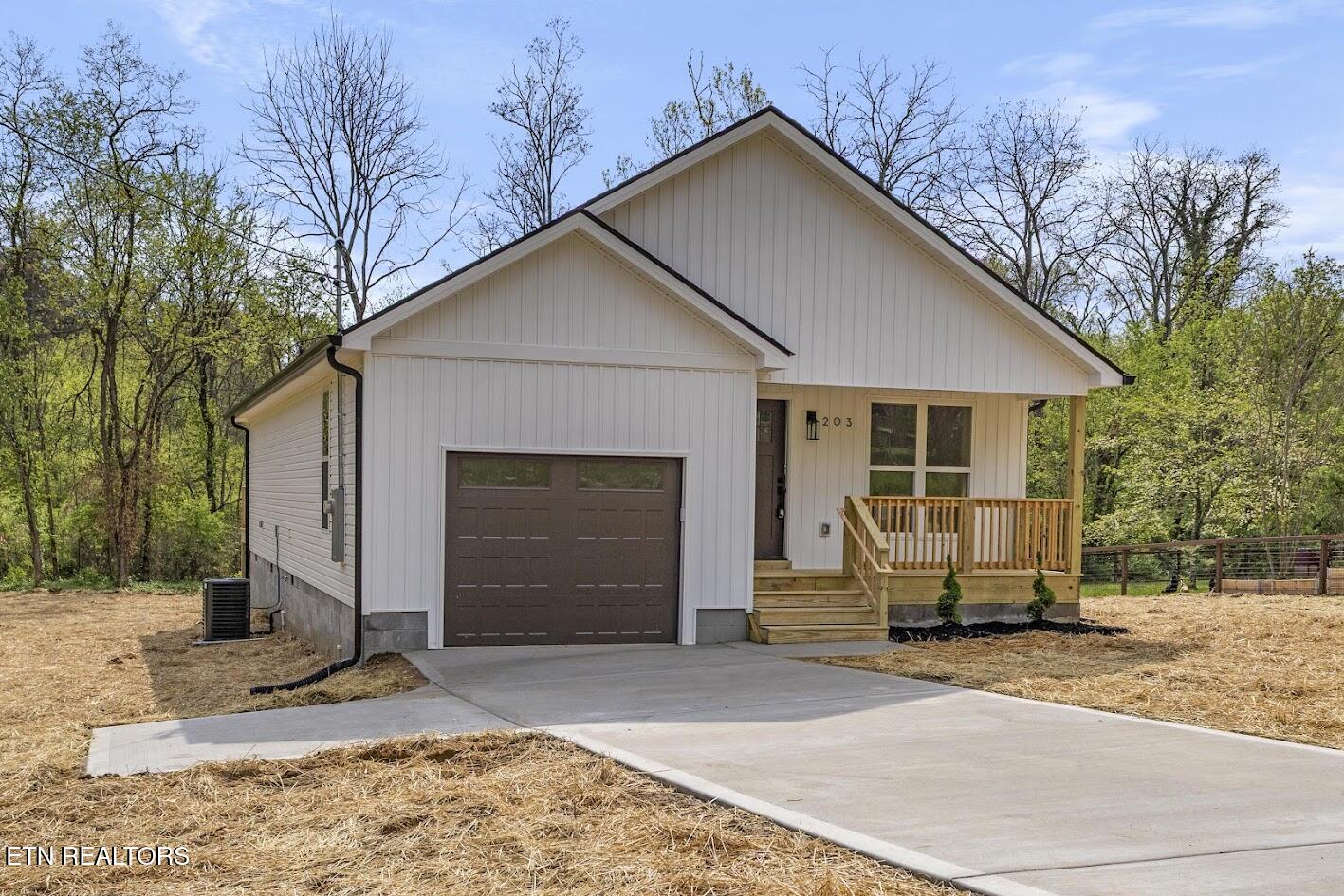 203 Stone Road Knoxville, TN 37920 - Photo 1 of 43 1S2A8045