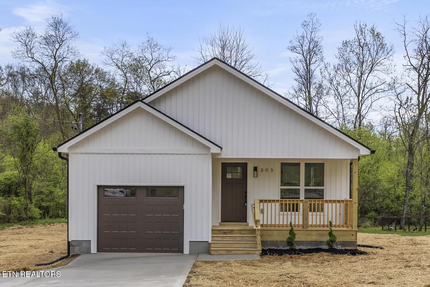 203 Stone Road Knoxville, TN 37920 - Photo 6 of 43 1S2A8040