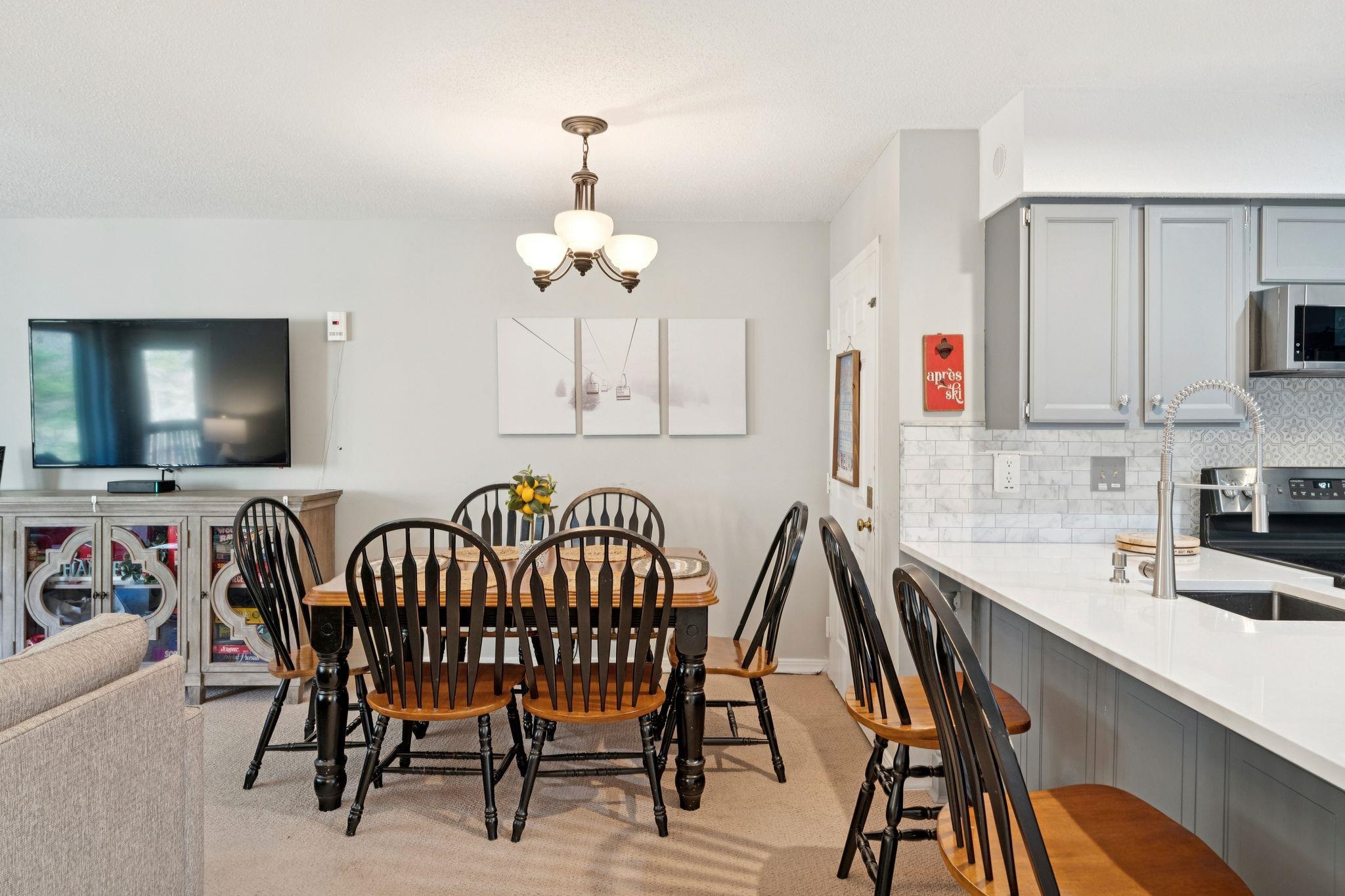 57 Alpine Drive, Unit 203 Killington, VT 05751 - Photo 7 of 26