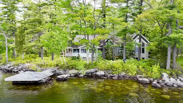 $7,200,000 | 19 Tapley Cove Road, Raymond, ME 04071