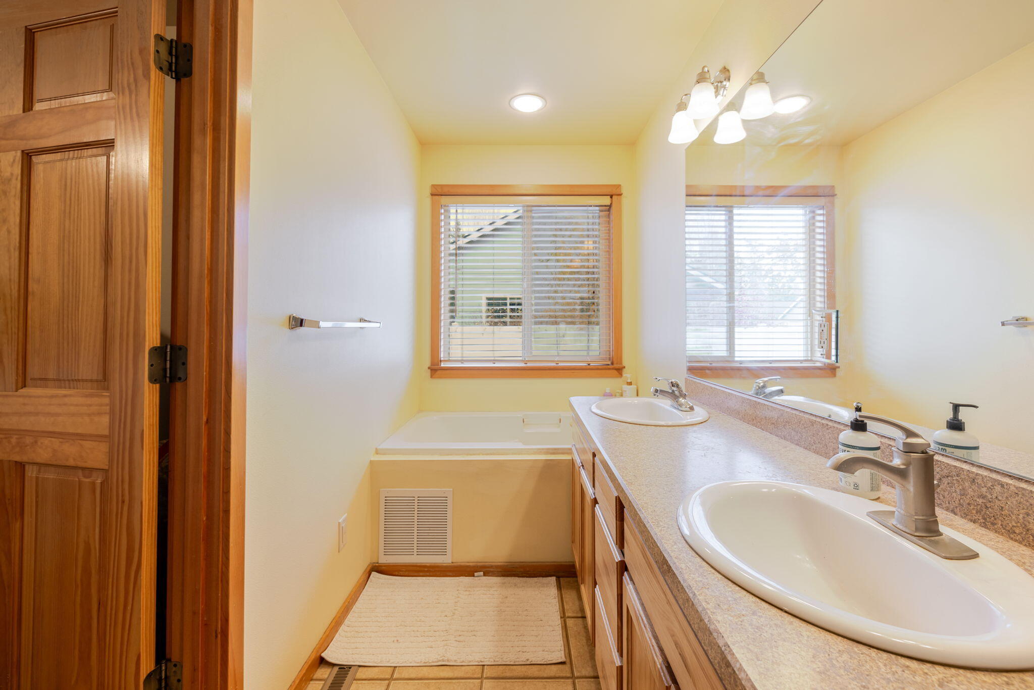 51420 Wheeler Road La Pine, OR 97739 - Photo 17 of 45
