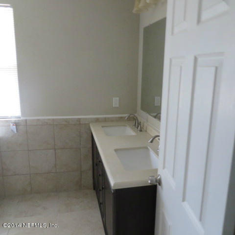 5314 Ridgecrest Avenue Jacksonville, FL 32207 - Photo 7 of 20 IMG_0248