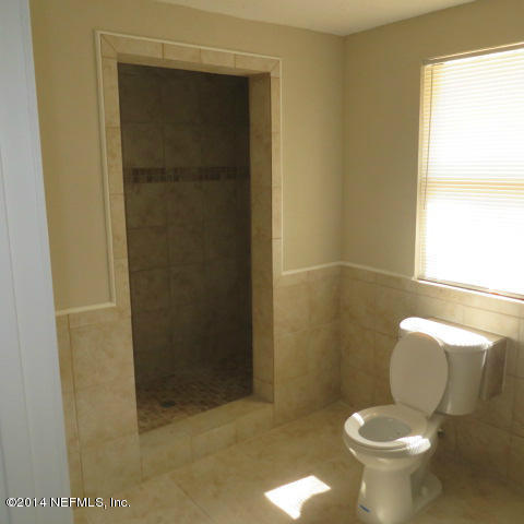 5314 Ridgecrest Avenue Jacksonville, FL 32207 - Photo 8 of 20 IMG_0249