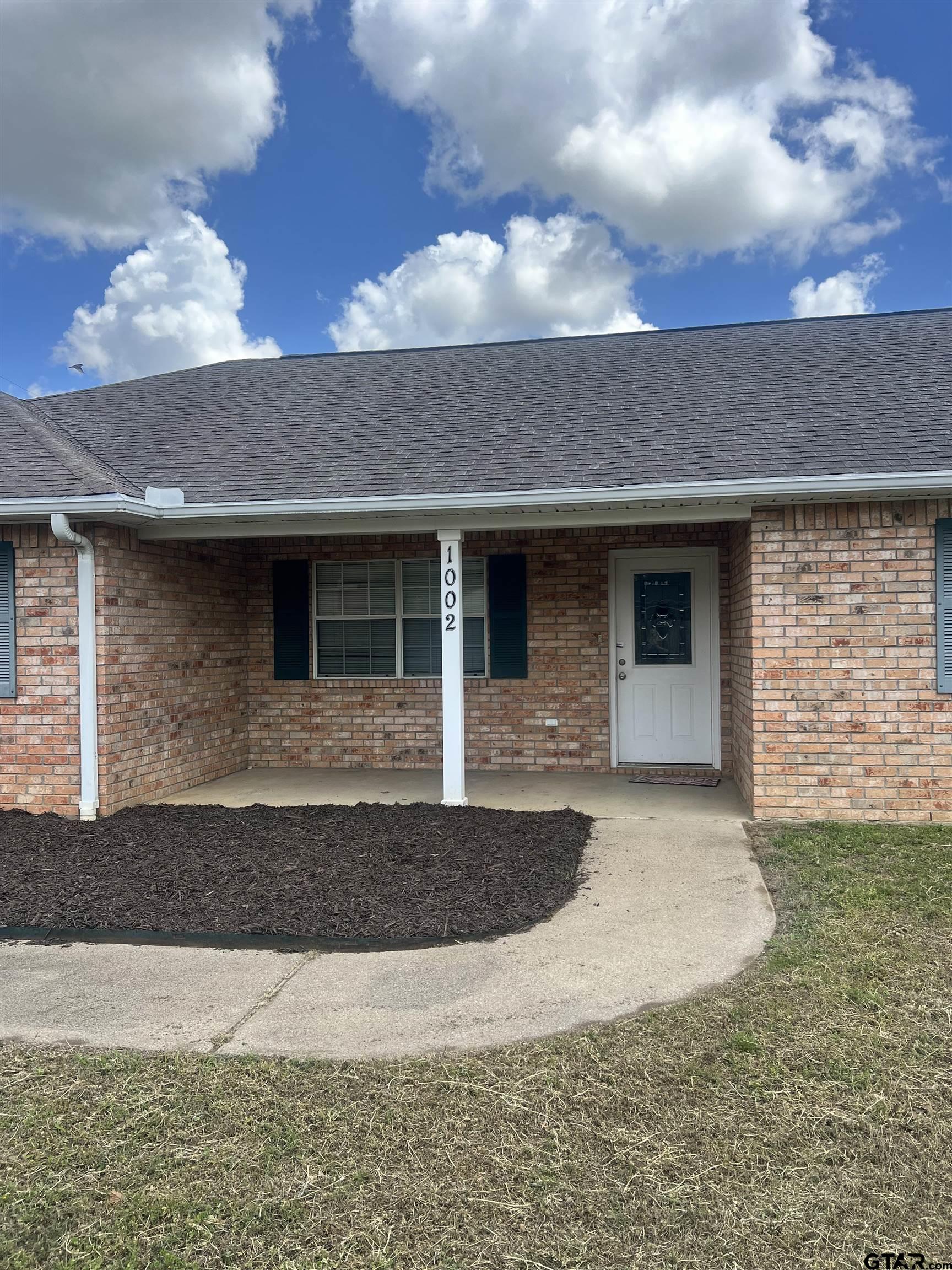 1002 South Boyd Street Lindale, TX 75771 - Photo 3 of 41