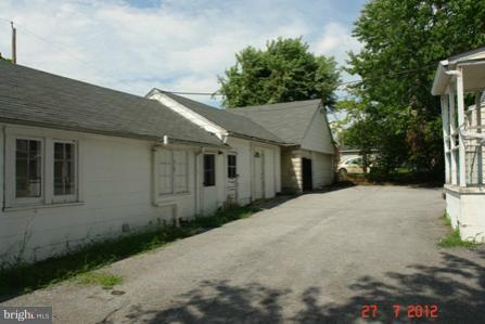 5108 Shelbourne Road Baltimore, MD 21227 - Photo 4 of 20 Exterior (General)