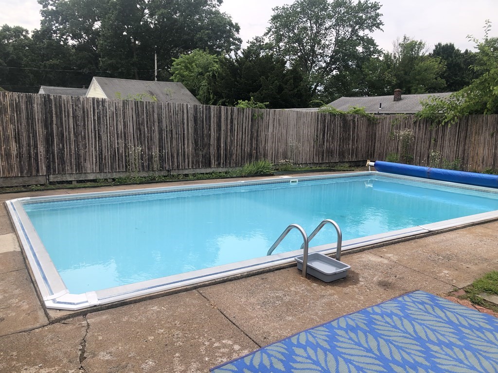 14 Bonneta Circle Chicopee, MA 01020 - Photo 5 of 32