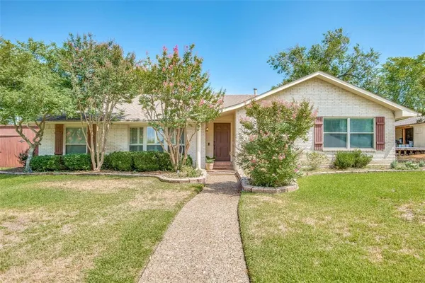 $3,600 | 6607 Roundrock Road, Dallas, TX 75248