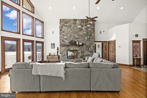 $2,700,000 | 6109 Lake Front Way, Spotsylvania, VA 22551