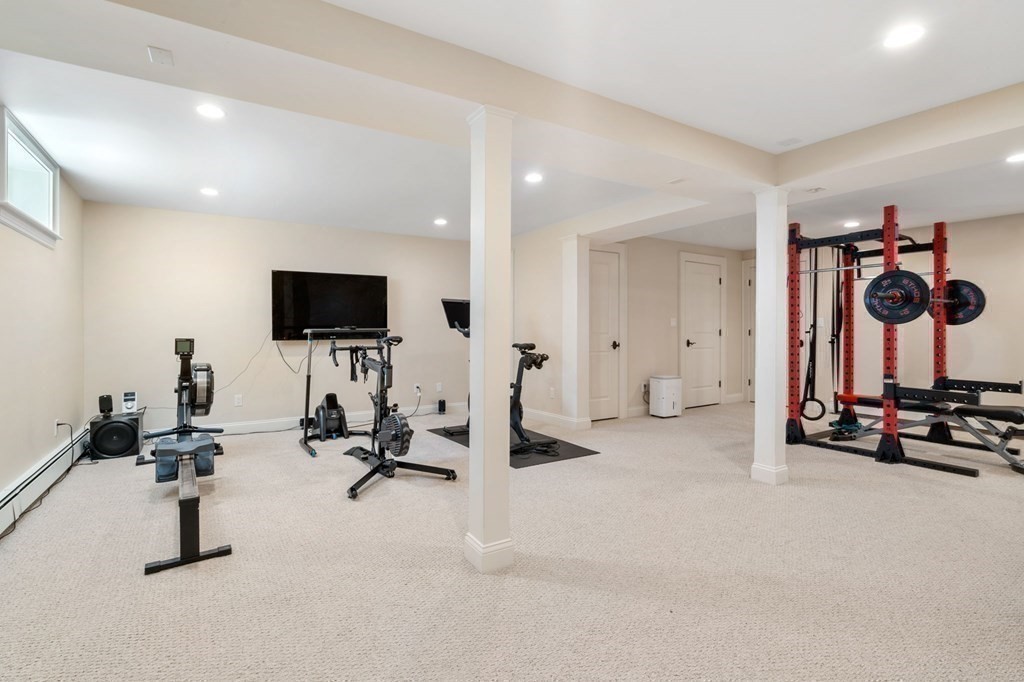 11 Rockridge Road Wellesley, MA 02481 - Photo 27 of 39 Gallery Image 27