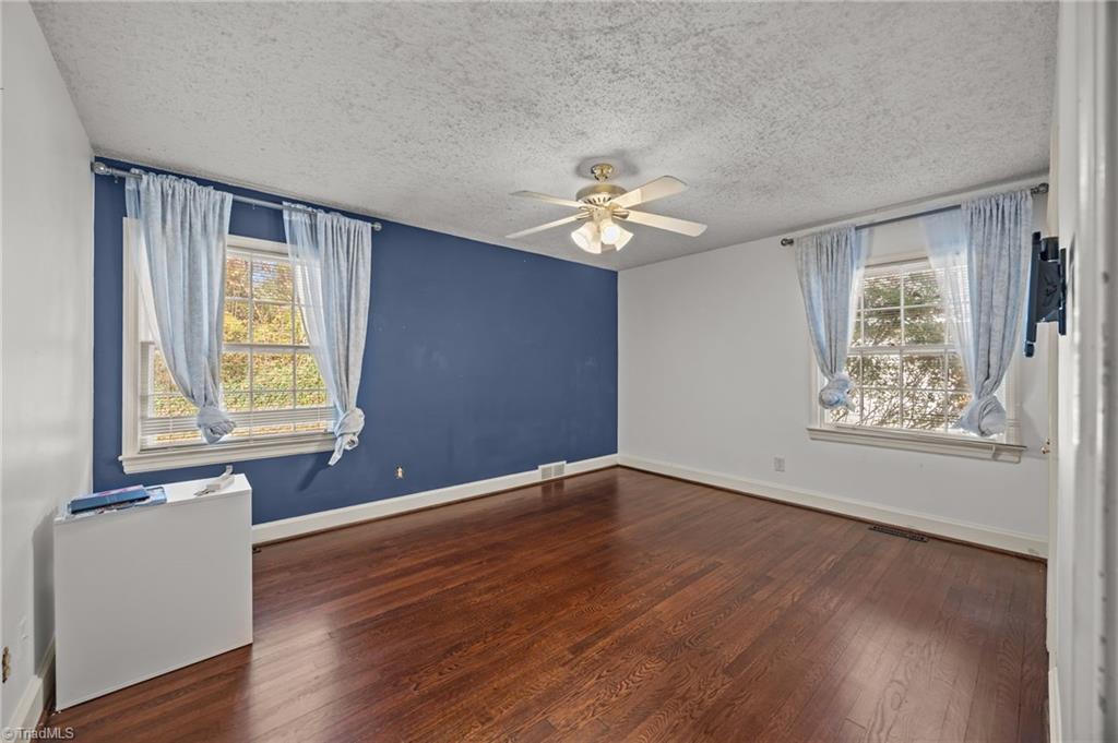 1421 Old Town Road Winston-Salem, NC 27106 - Photo 21 of 37