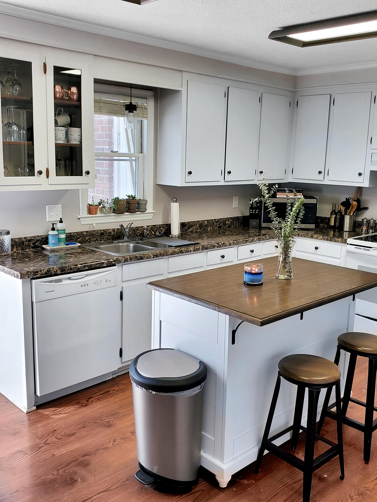 302 Springview Lane, Unit 4 Summerville, SC 29485 - Photo 11 of 17 kitchen view 2