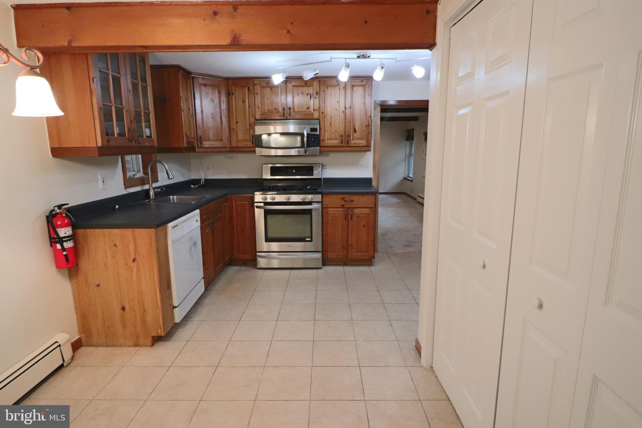 129 West Spring Street Pine Hill, NJ 08021 - Photo 8 of 29
