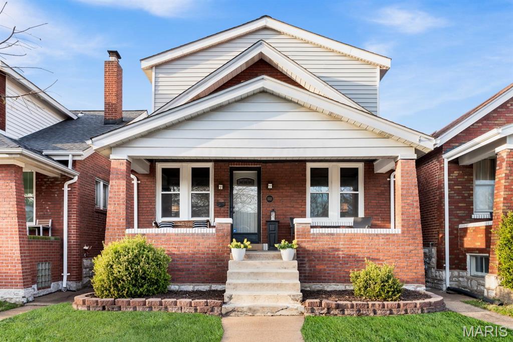 5521 Itaska Street St. Louis, MO 63109 - Photo 1 of 45