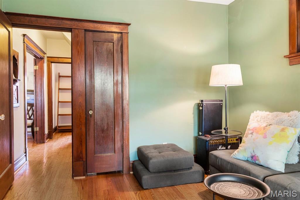 5521 Itaska Street St. Louis, MO 63109 - Photo 13 of 45