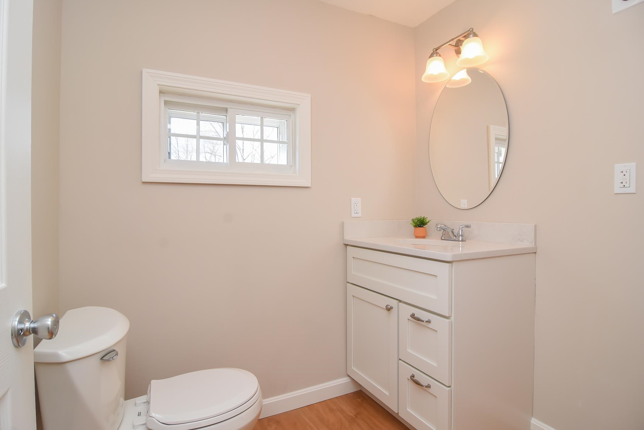 281 Bodwell Road Manchester, NH 03109 - Photo 12 of 26