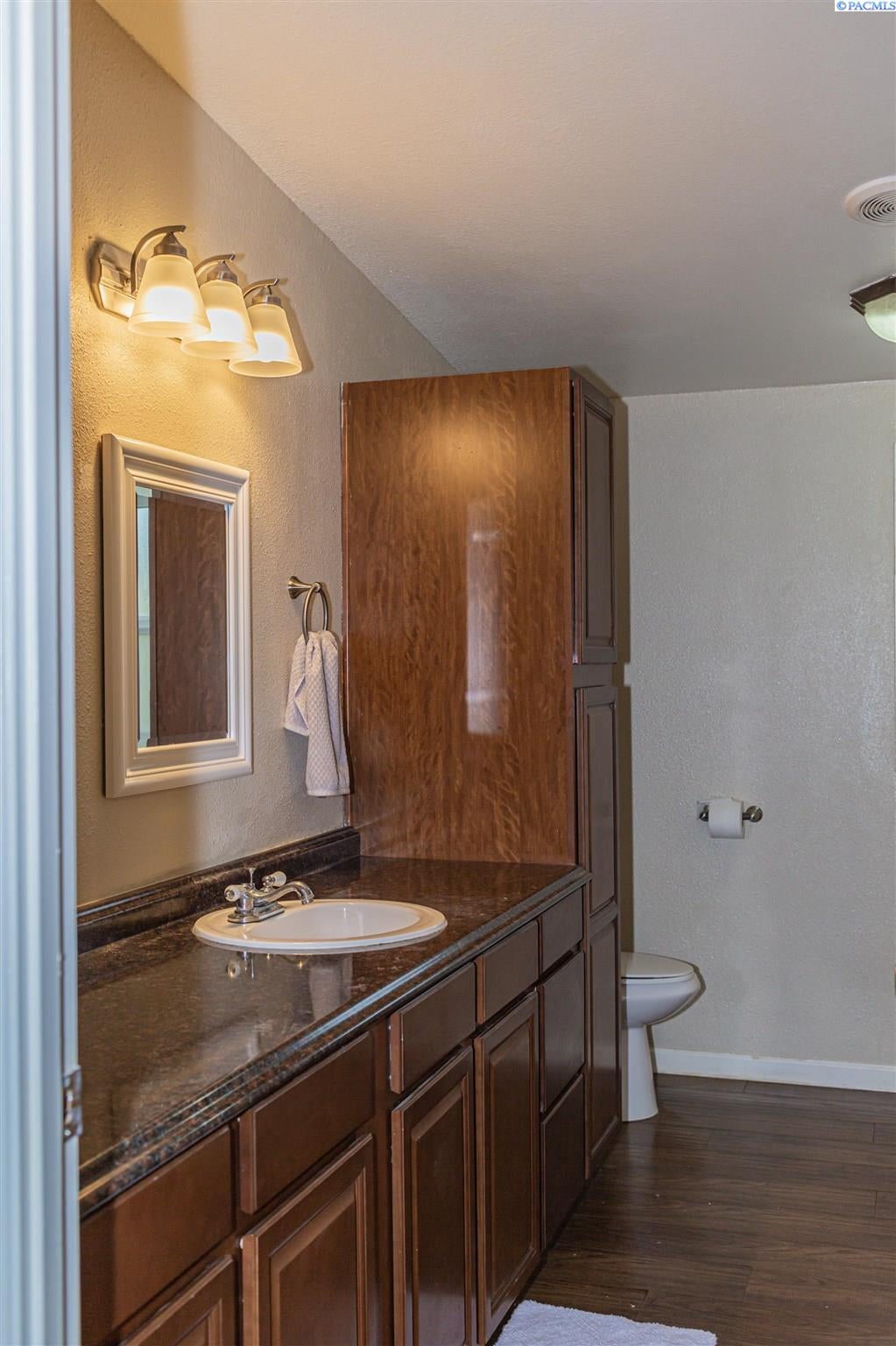 17303 East Ruppert Road Benton City, WA 99320 - Photo 14 of 26 Gallery Image 14