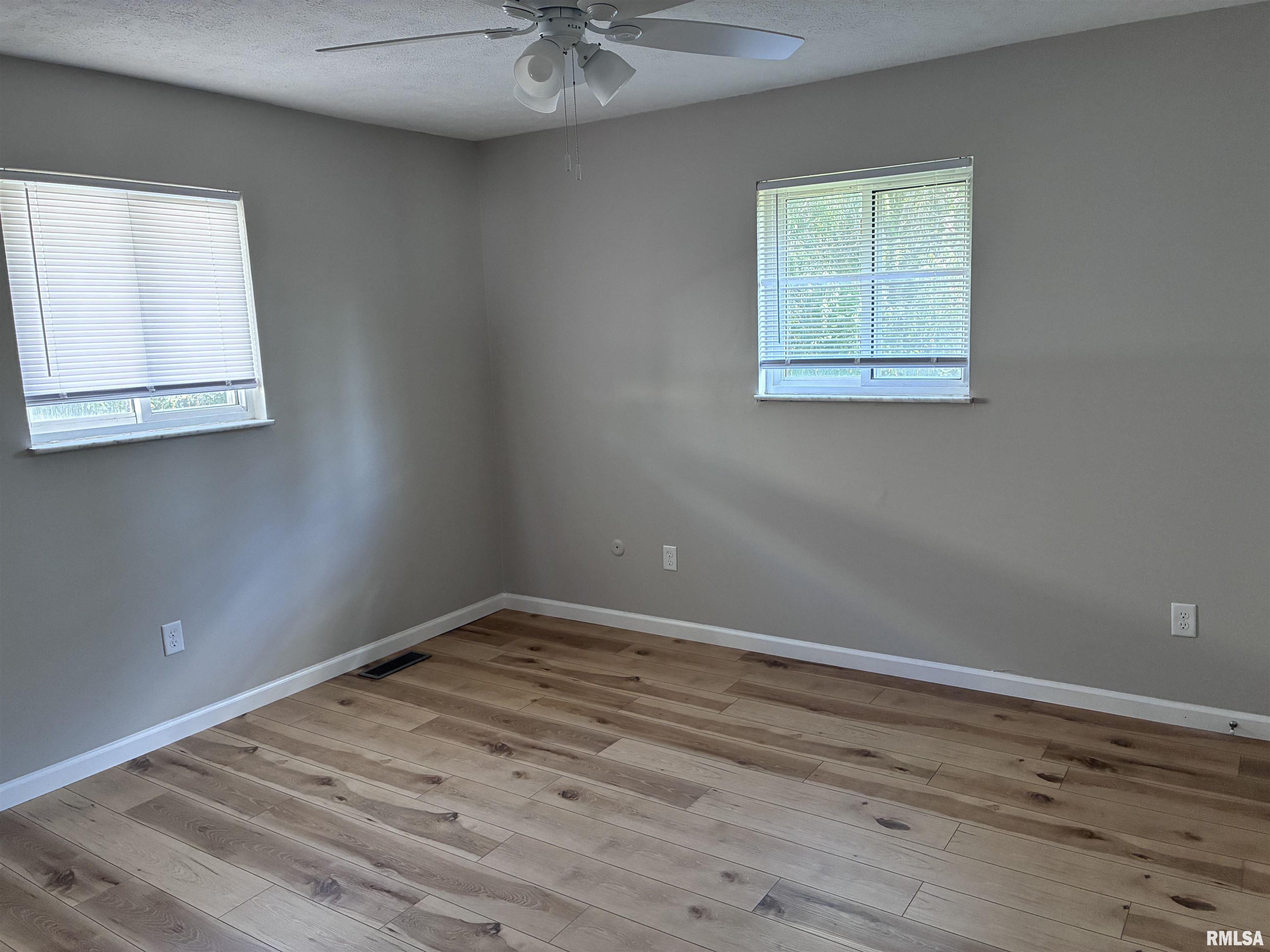 30 Sundowner Lane Springfield, IL 62711 - Photo 8 of 13 Gallery Image 8