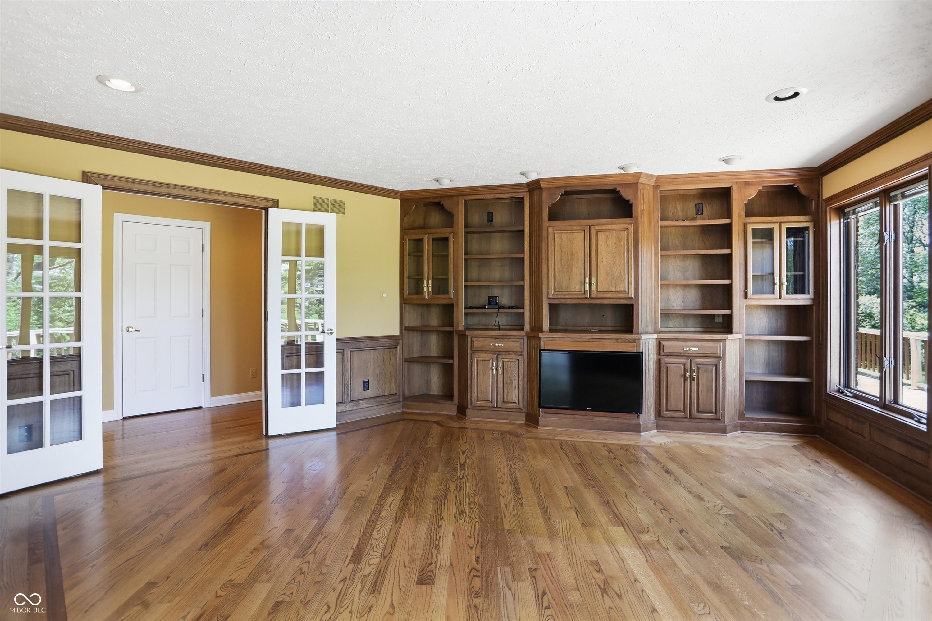 13500 Six Points Road Carmel, IN 46032 - Photo 12 of 65