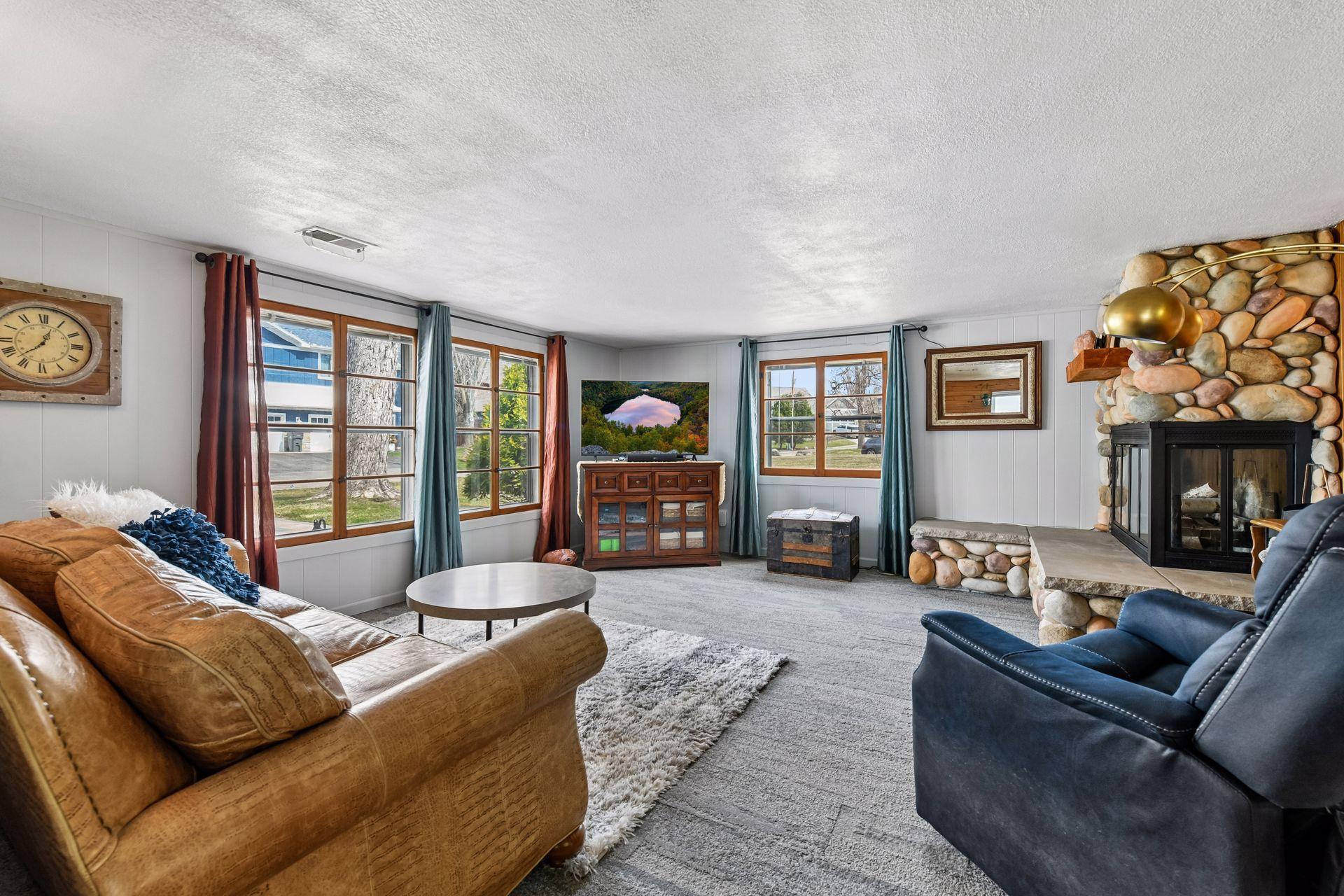 3733 Hickory Lane Excelsior, MN 55331 - Photo 11 of 55