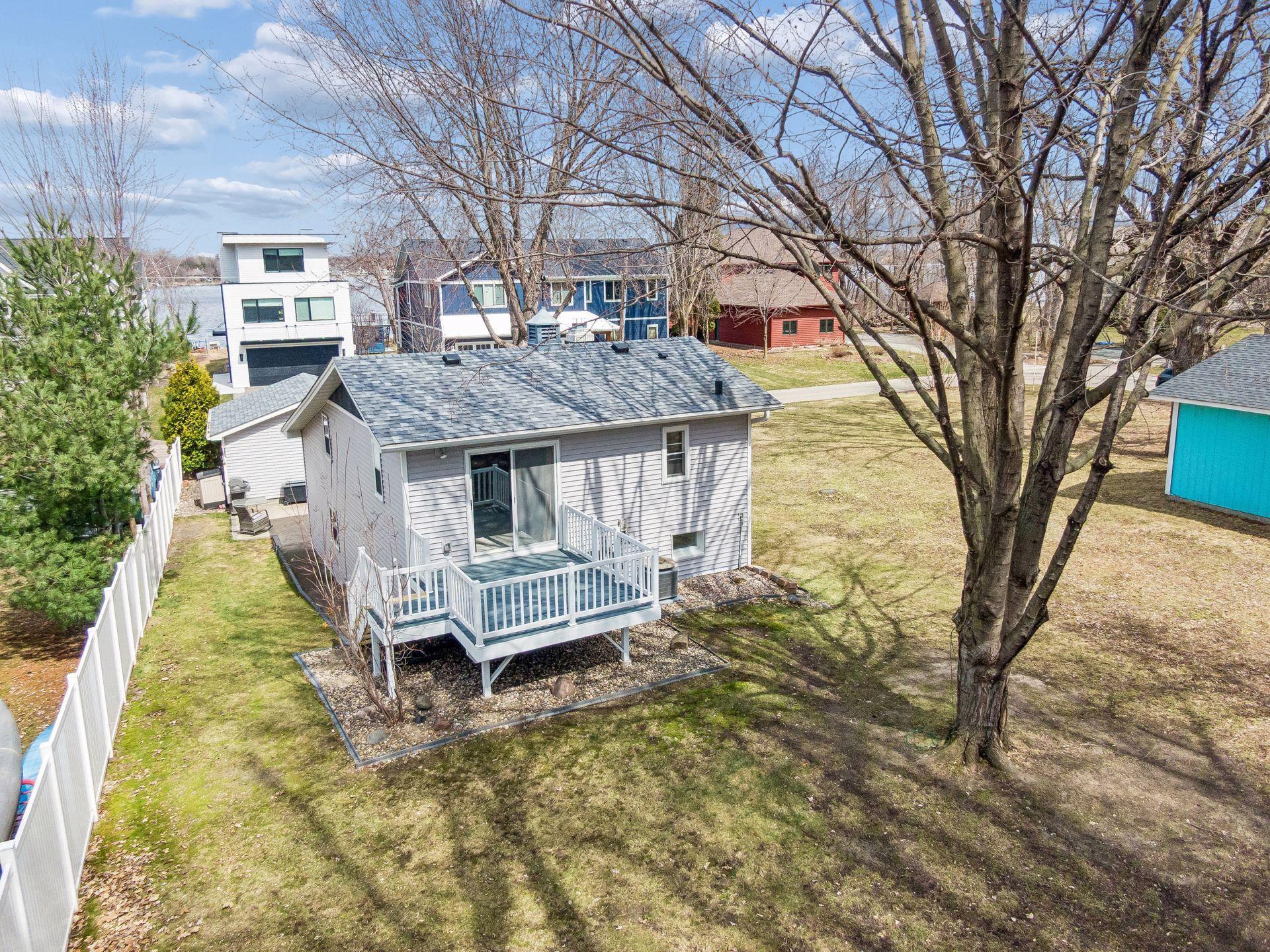 3733 Hickory Lane Excelsior, MN 55331 - Photo 4 of 55