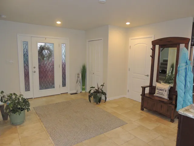 $525,000 | 42040 Lakeview Drive North, Davenport, WA 99122