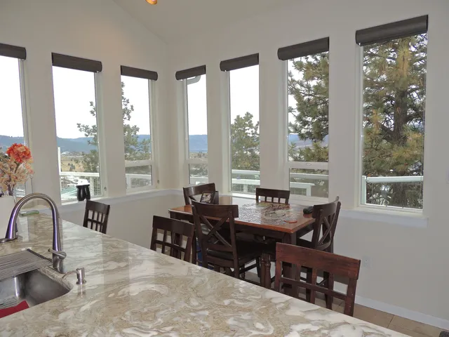 $525,000 | 42040 Lakeview Drive North, Davenport, WA 99122