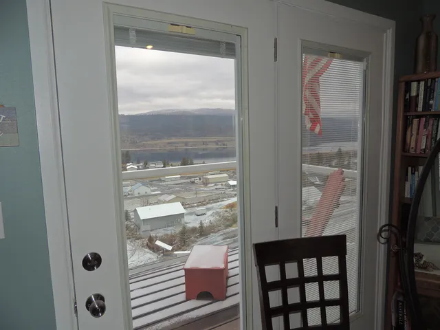 $525,000 | 42040 Lakeview Drive North, Davenport, WA 99122