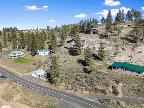 $499,900 | 42040 Lakeview Drive North, Davenport, WA 99122