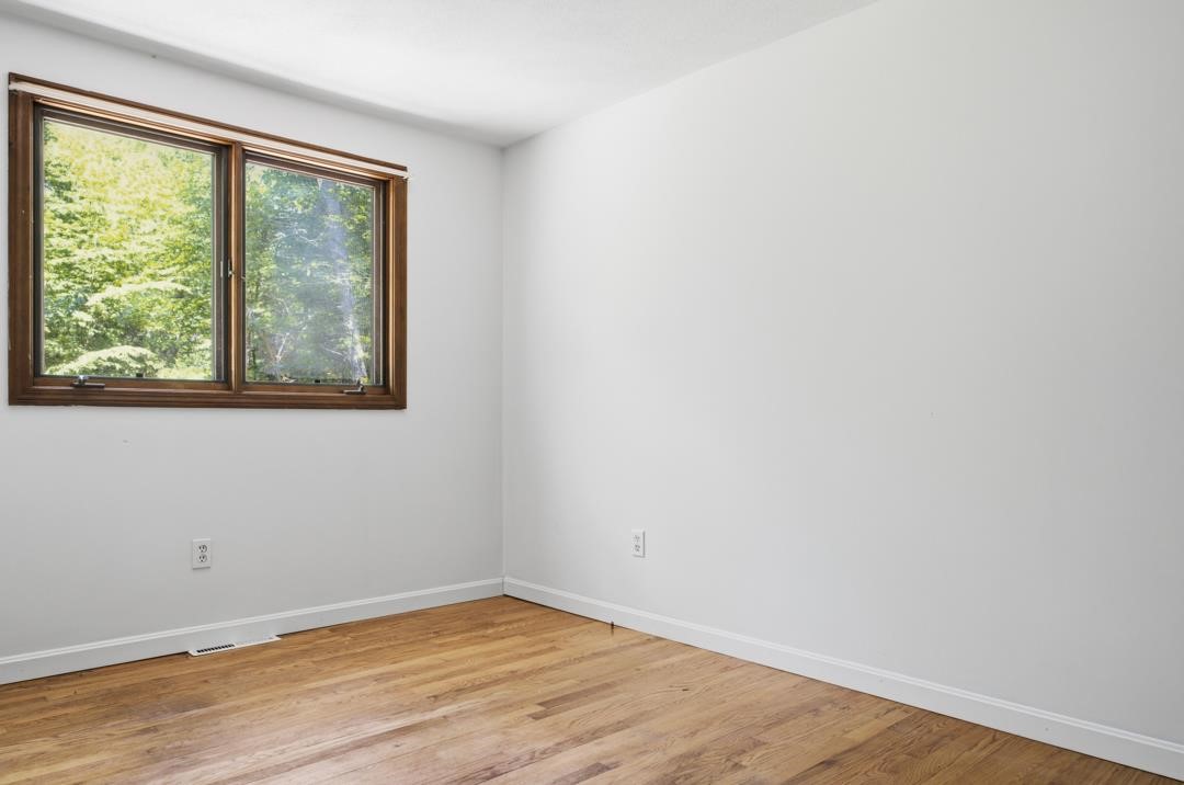189 Woody Hill Road Hopkinton, RI 02832 - Photo 5 of 23