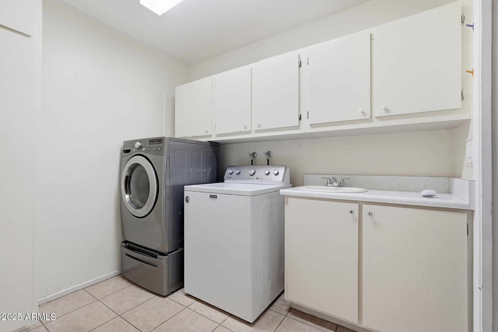 423 South Racine Mesa, AZ 85206 - Photo 25 of 35 Racine - laundry room
