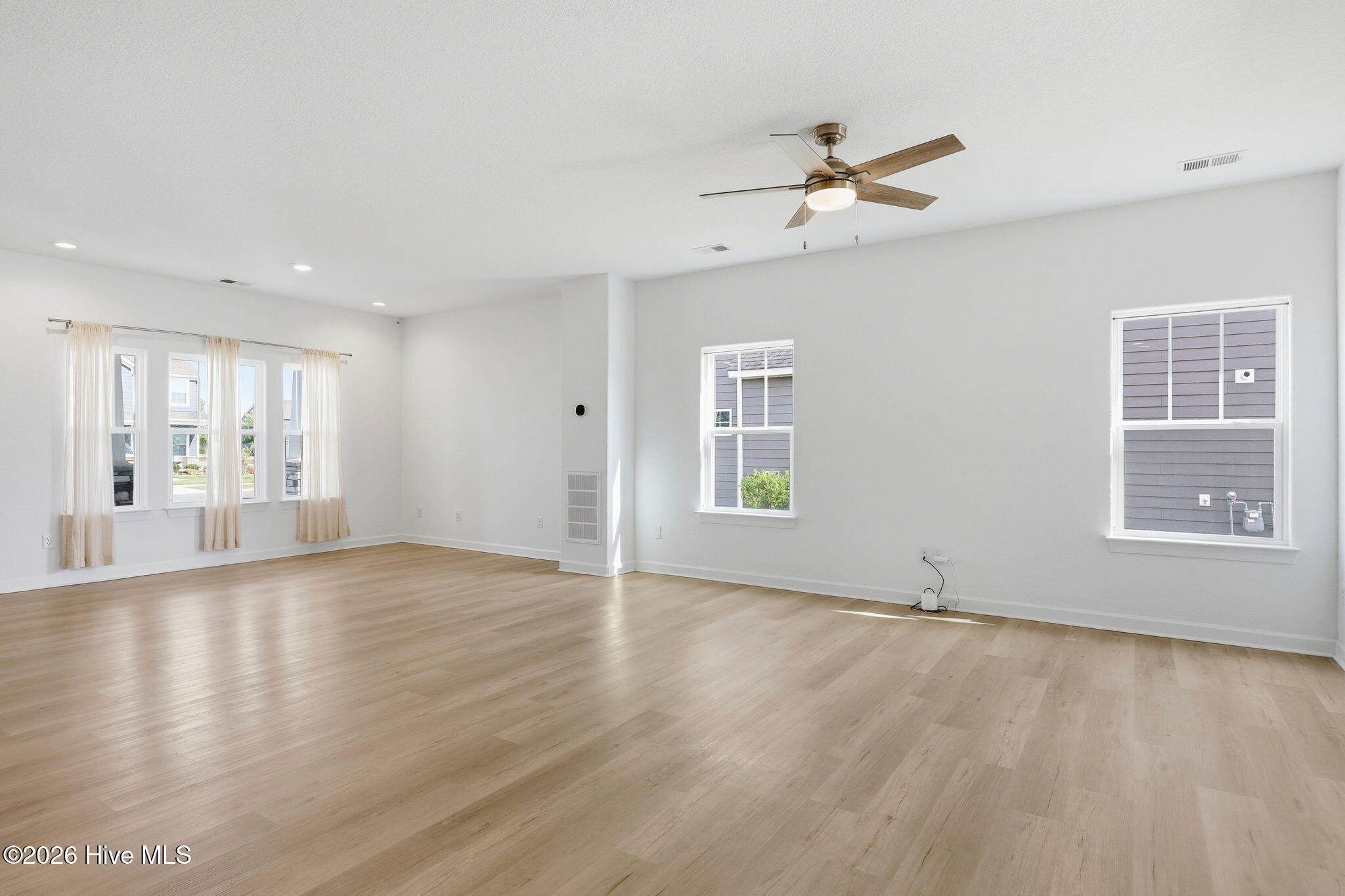 208 Ryker Road East Moyock, NC 27958 - Photo 8 of 43