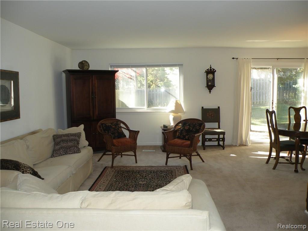 74 Longford Drive, Unit 45 Rochester, MI 48309 - Photo 10 of 30 DSCN1518.JPG