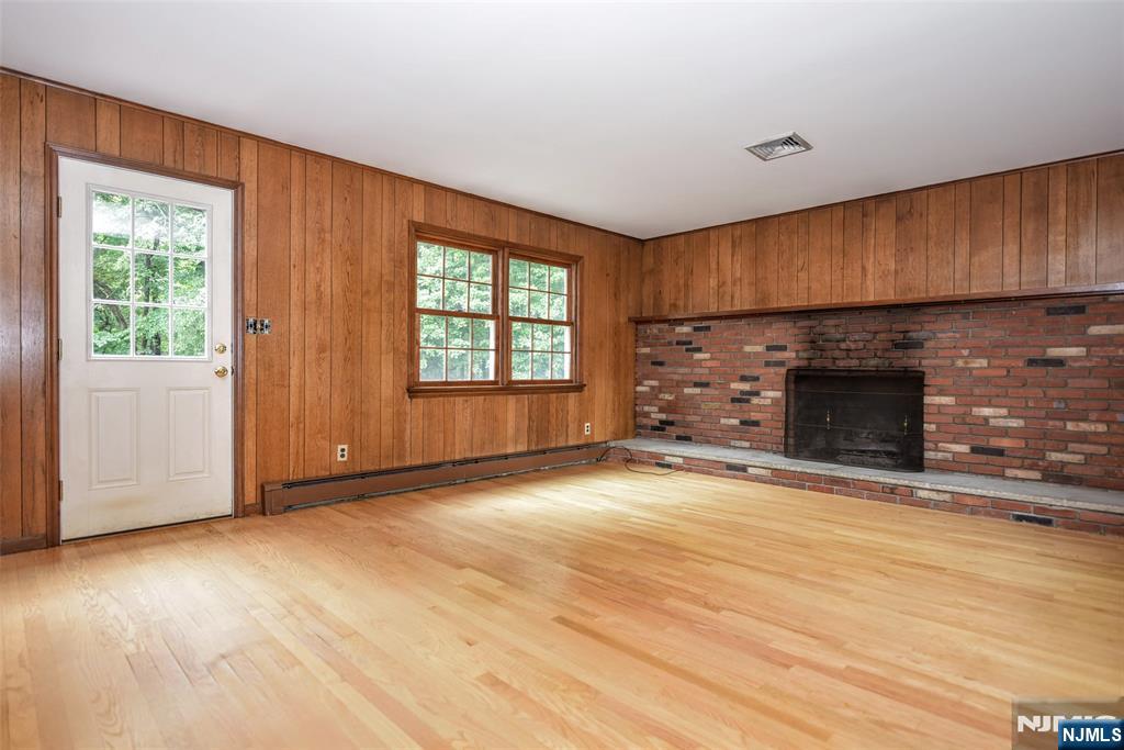 55 George Street Allendale, NJ 07401 - Photo 18 of 43