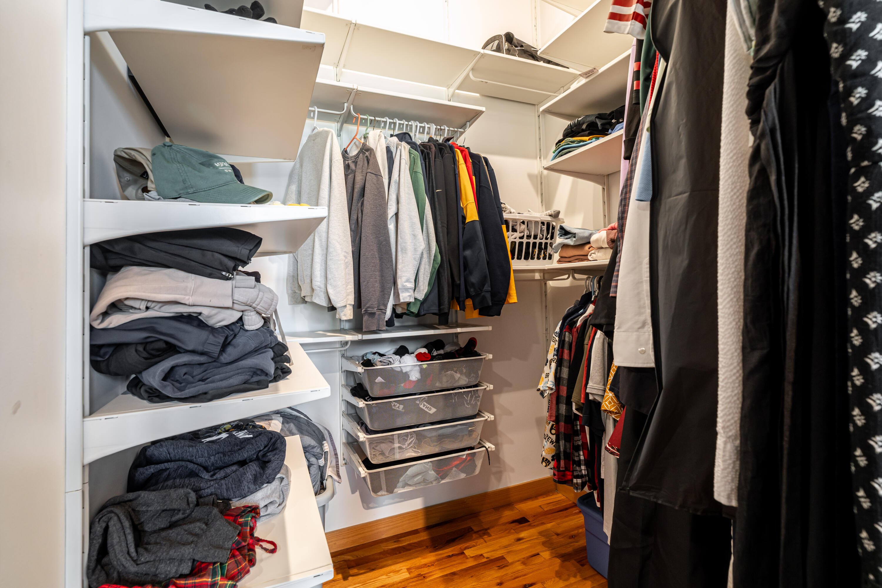 413 North 2nd Street, Unit 260 Milwaukee, WI 53203 - Photo 30 of 51 Custom Shelving