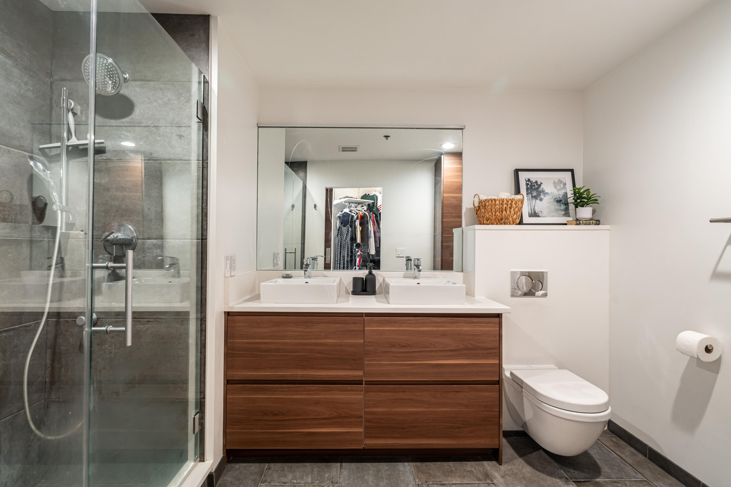 413 North 2nd Street, Unit 260 Milwaukee, WI 53203 - Photo 31 of 51 Primary Bath