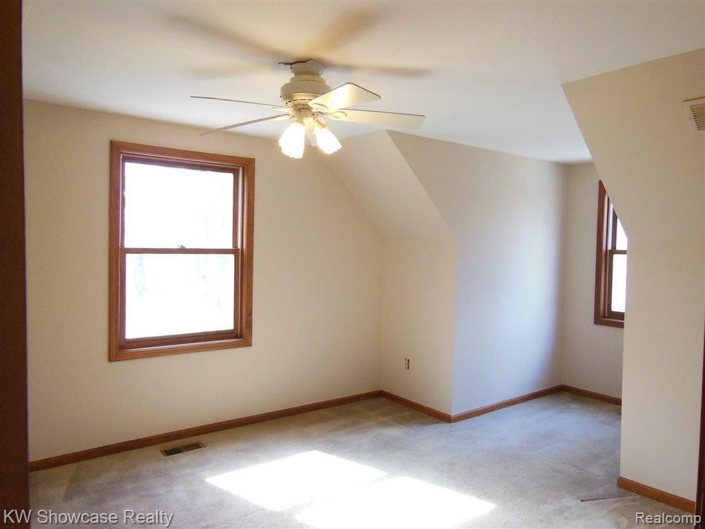 1455 Rowe Road Milford, MI 48380 - Photo 12 of 13 BEDROOM 3