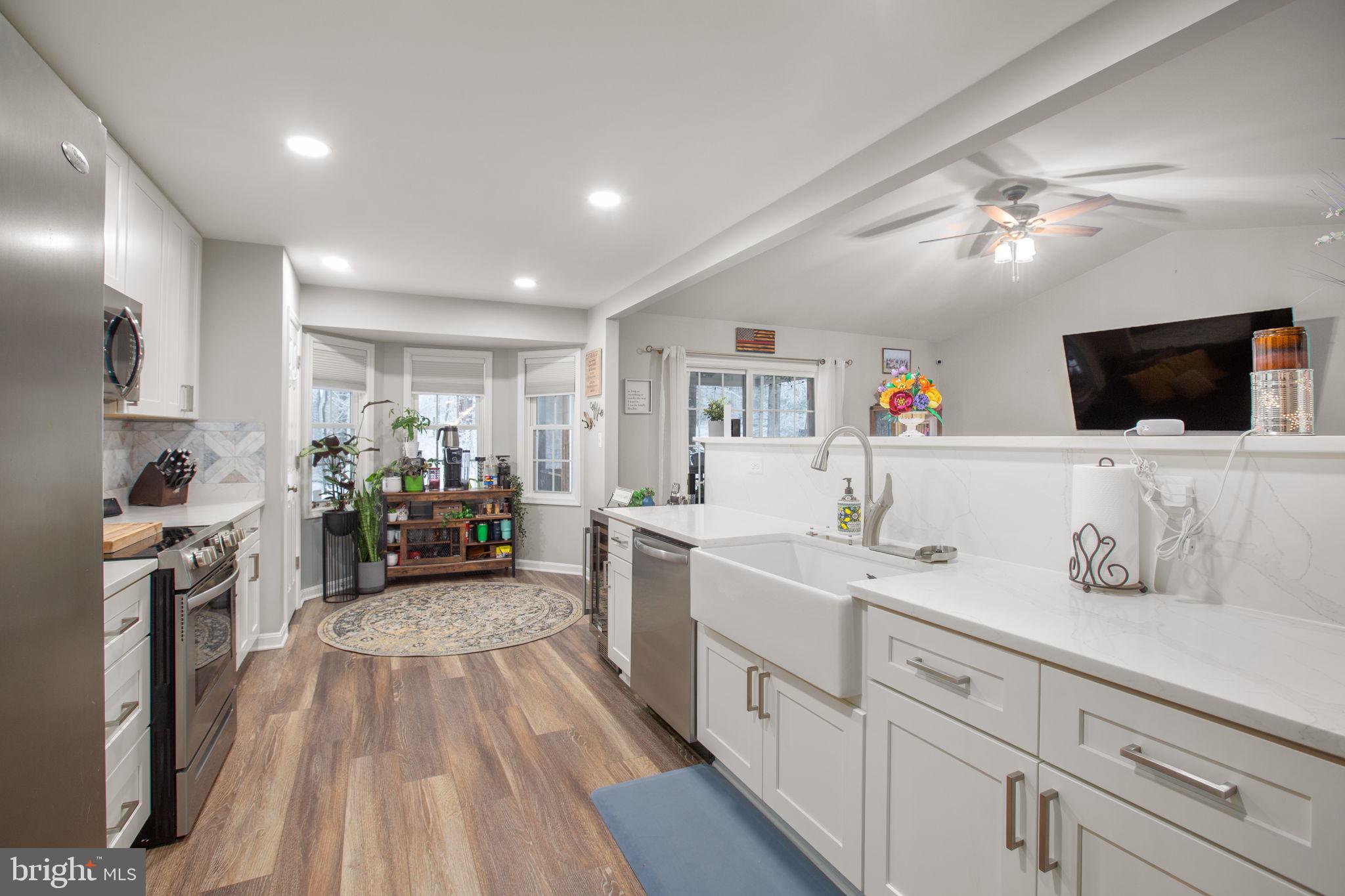 114 Saylers Creek Road Locust Grove, VA 22508 - Photo 9 of 32 a view of living room with furniture and flat screen tv