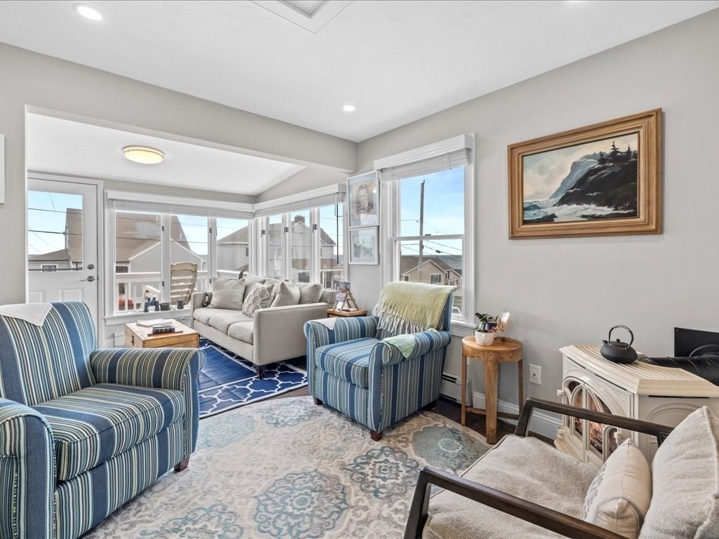 35 Cliff Road South Scituate, MA 02050 - Photo 18 of 42 a living room with furniture