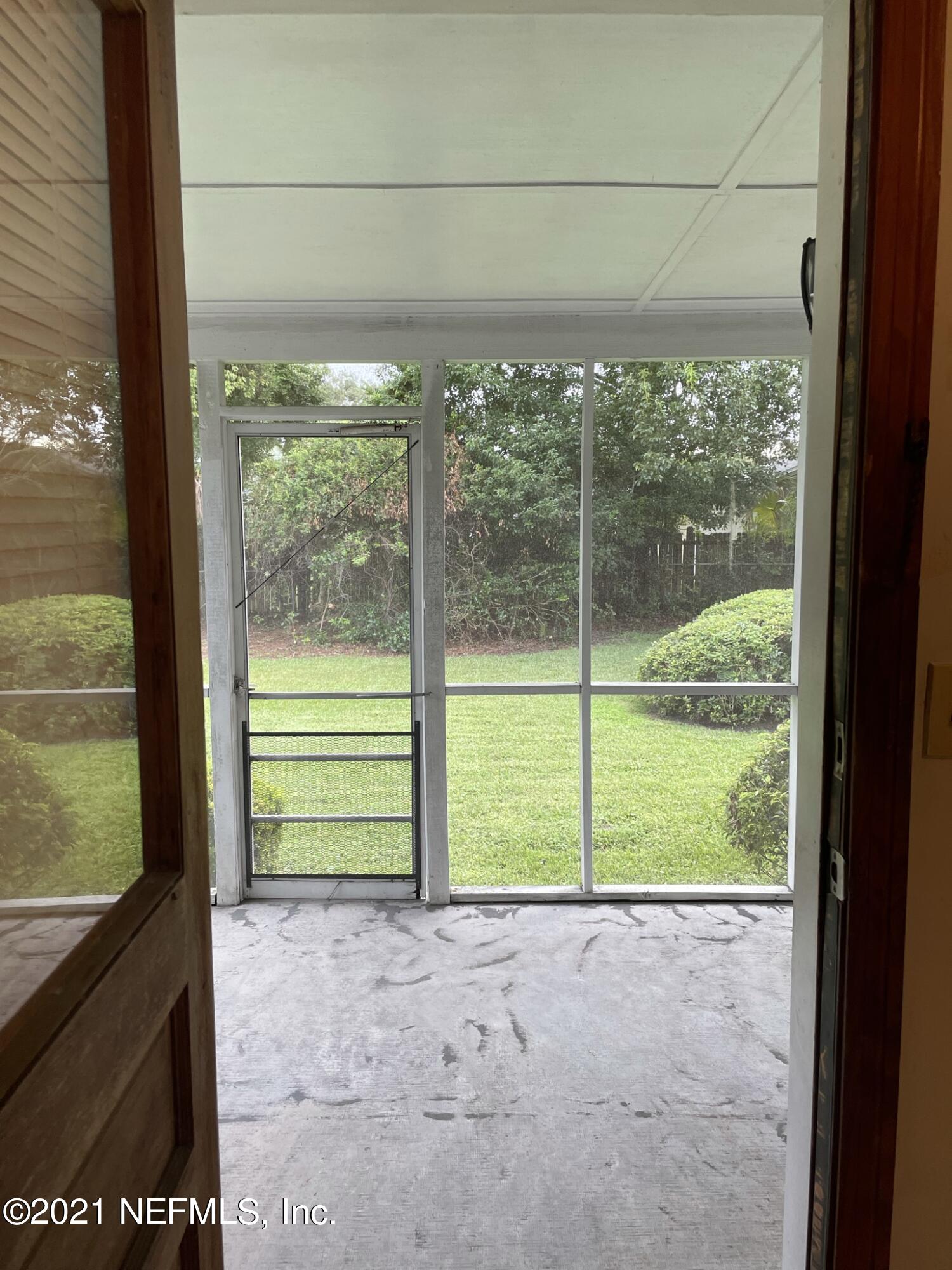 1118 Halifax Road Jacksonville, FL 32216 - Photo 24 of 28 Screen patio