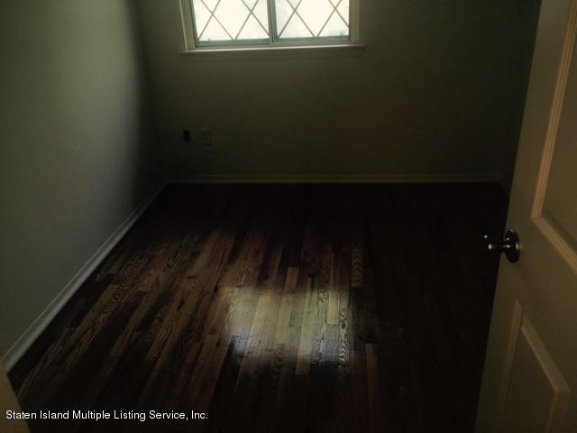 61 Claradon Lane Staten Island, NY 10305 - Photo 11 of 15 m11