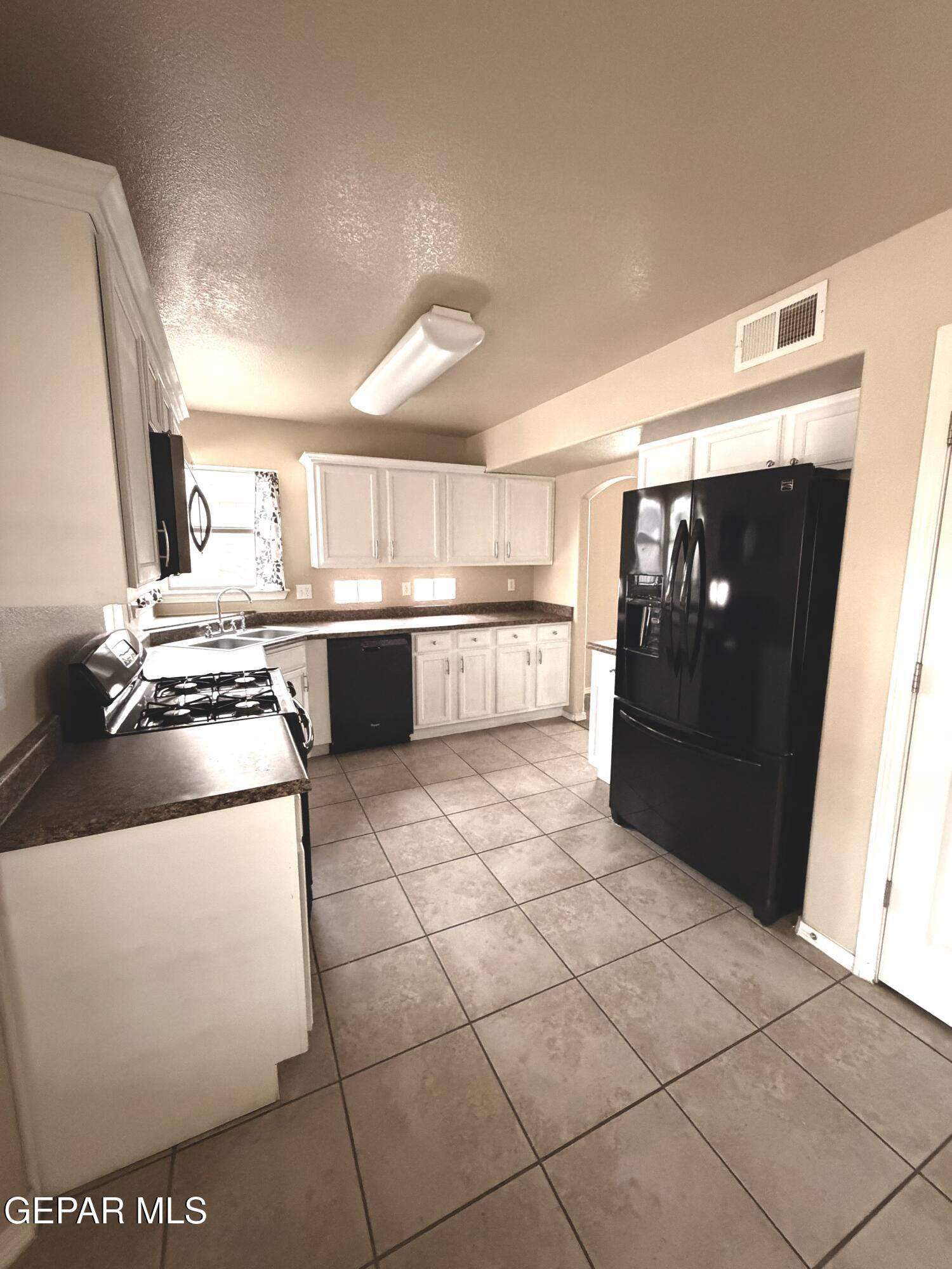 12517 Paseo Rae Avenue El Paso, TX 79928 - Photo 13 of 50 image00013