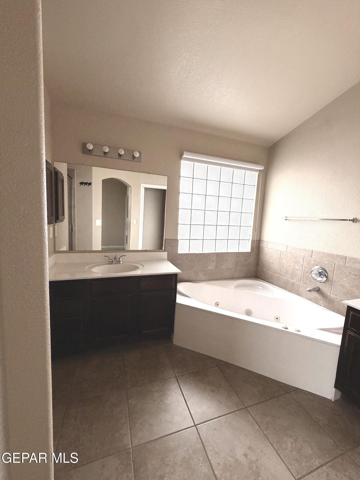 12517 Paseo Rae Avenue El Paso, TX 79928 - Photo 28 of 50 image00028