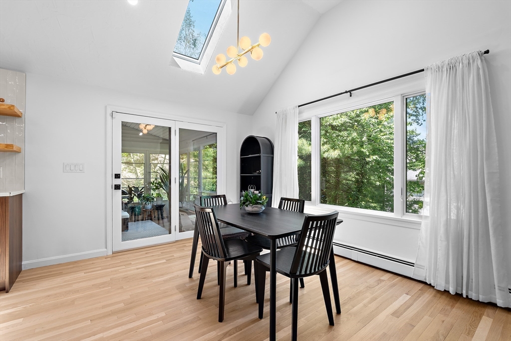 25 Dexter Road Melrose, MA 02176 - Photo 14 of 42