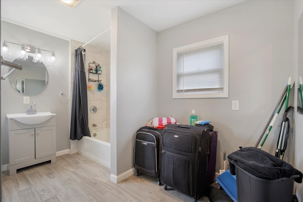 90 Hargraves Street Fall River, MA 02723 - Photo 28 of 40