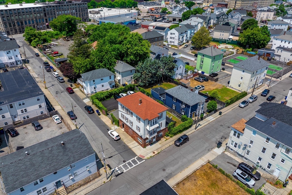 90 Hargraves Street Fall River, MA 02723 - Photo 3 of 40