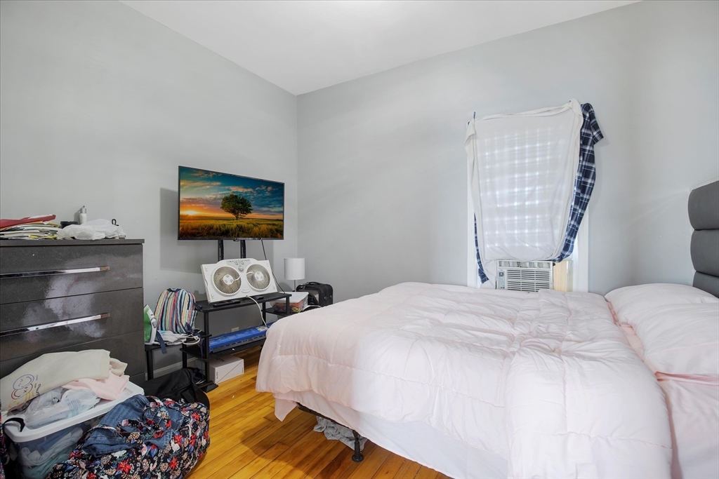 90 Hargraves Street Fall River, MA 02723 - Photo 32 of 40