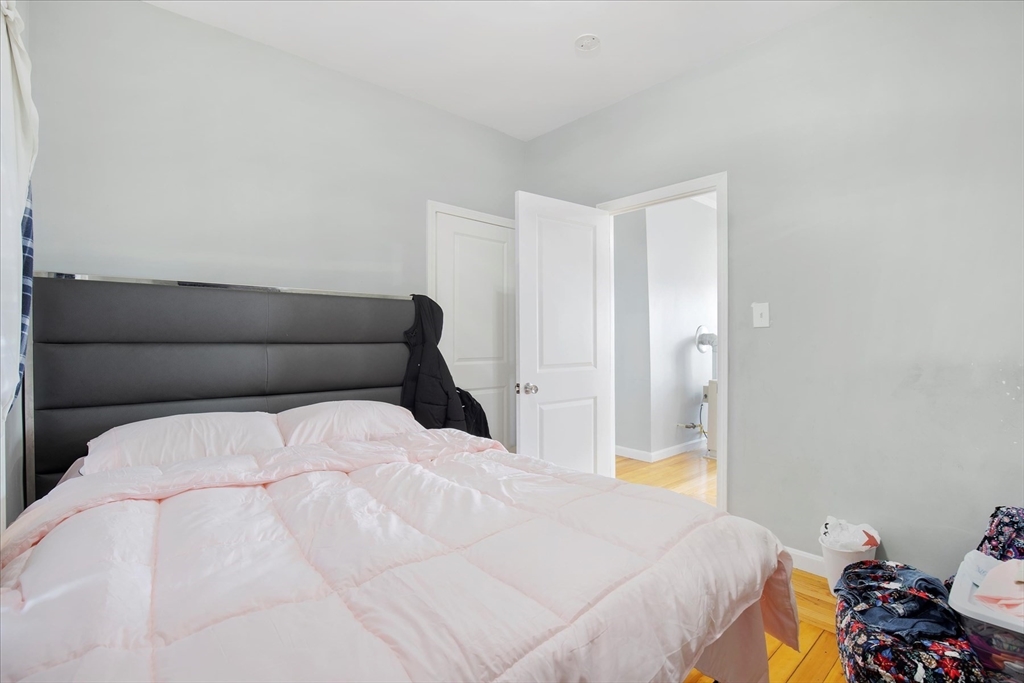 90 Hargraves Street Fall River, MA 02723 - Photo 33 of 40